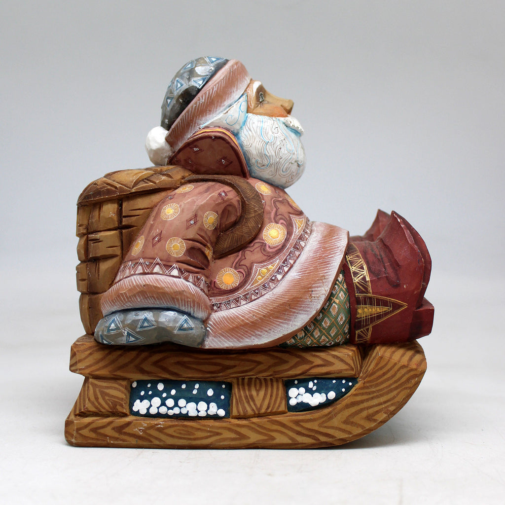 Santa on Sleigh Figurine 5.5x5.5x3.5