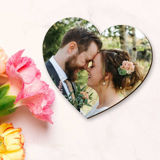 Wedding Favors Custom Heart photo magnets Wedding Guest gifts Engagement Save the date Bridal Shower Gift