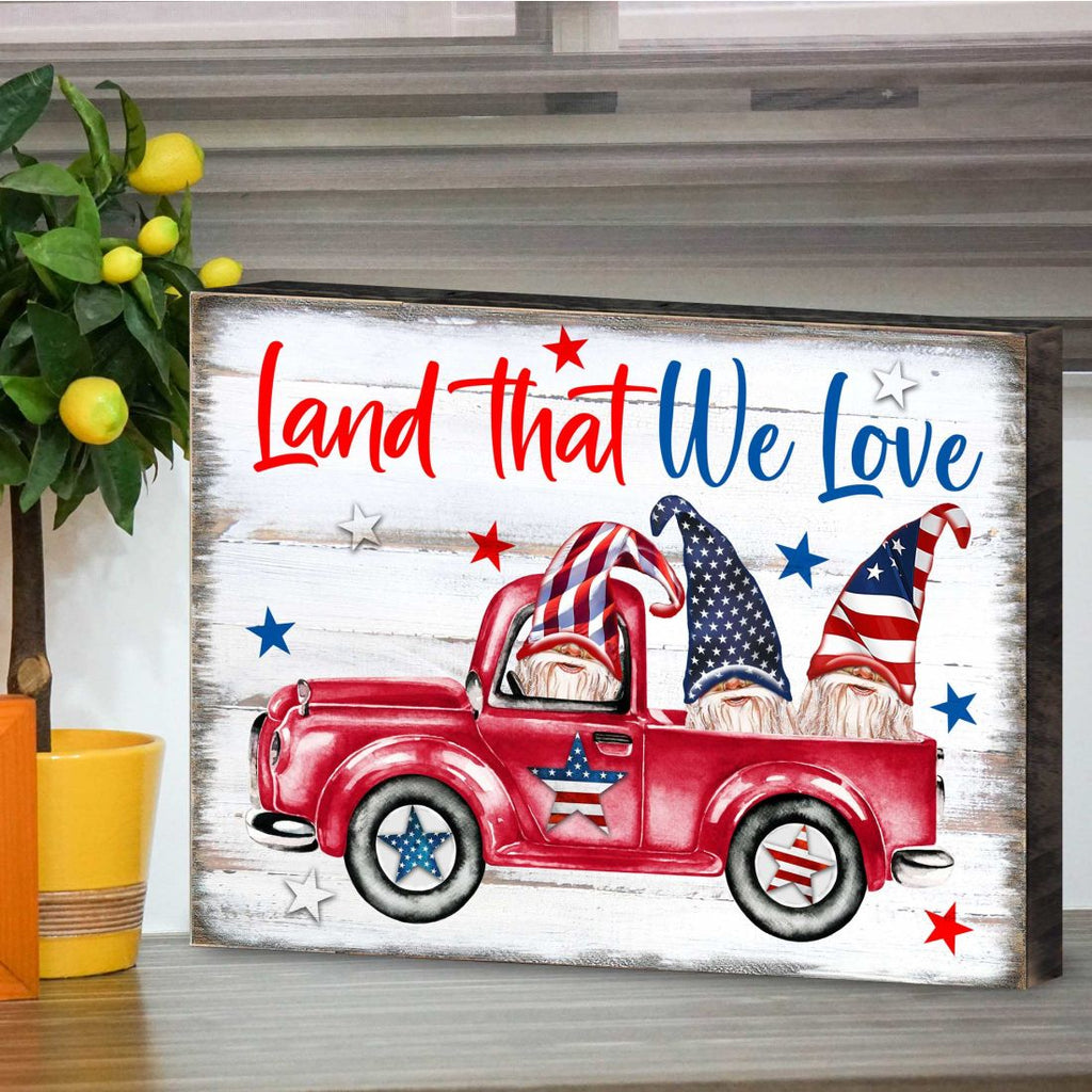 American Patriotic Tractor Wall Block by Susan Winget - American Patriotic Decor - 8471401B-SW
