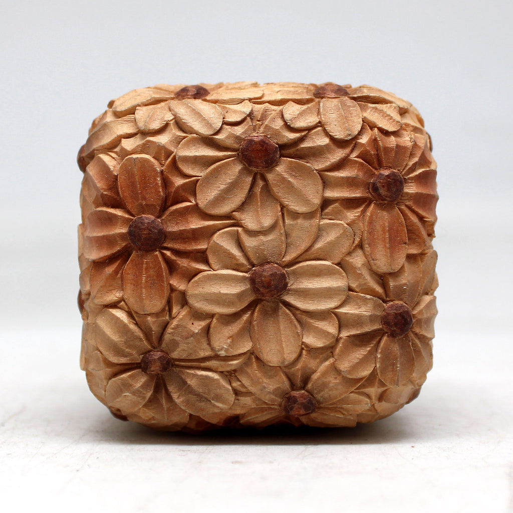One-of-a-Kind WOODCARVED Daisies Jewelry BOX 2.5x2.5x2 Handcarved Unique Home Decoration Beautiful Gift Rare Find Collectible, Unique Hand Carved Gift