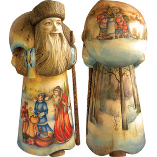 two wooden figurines, each depicting a different scene. The figurines are adorned with intricate paintings and illustrations, showcasing the artistic craftsmanship involved in their creation.