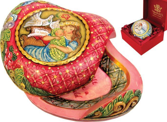 Wrapped Wishes Surprise Motherly Love Heart-Box by G. DeBrekht Reserve