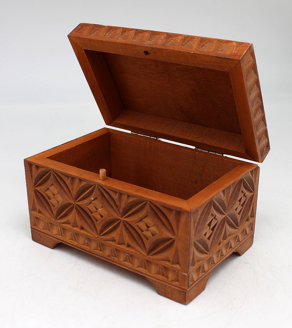 One-of-a-Kind Country Winter Wood Carved Jewelry Box 3.5